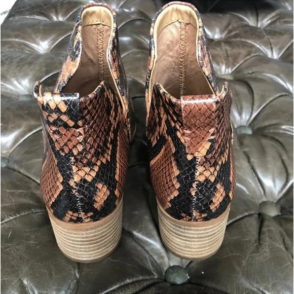 New Franco Sarto Roar Snake Notched Bootie cognac embossed animal print boots - Picture 5 of 8